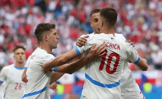 九州娱乐官方入口-欧洲球队争夺！欧预赛赛事精彩纷呈