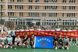球场传奇诞生一瞬,精神力量闪耀全场 球场传奇诞生一瞬,精神力量闪耀全场